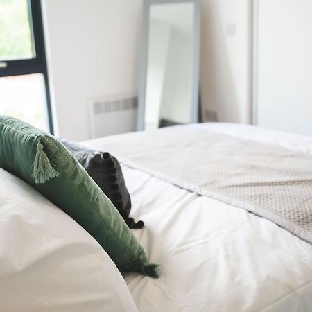 Modern Apartment - City Centre - Free Wi-Fi - New シェフィールド エクステリア 写真